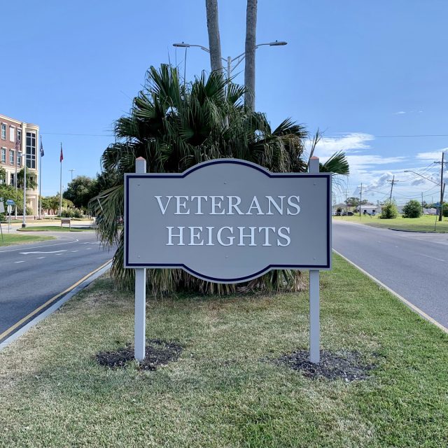 Veterans Heights Neighborhood Sign