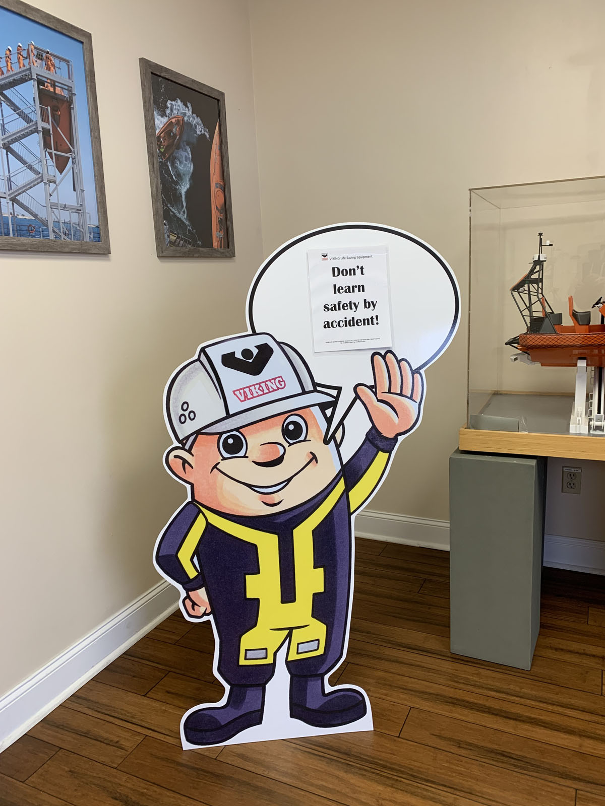 Viking Safety Bob Standup Sign
