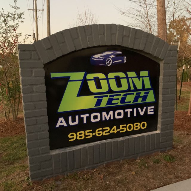Zoomtech Automotive Sign